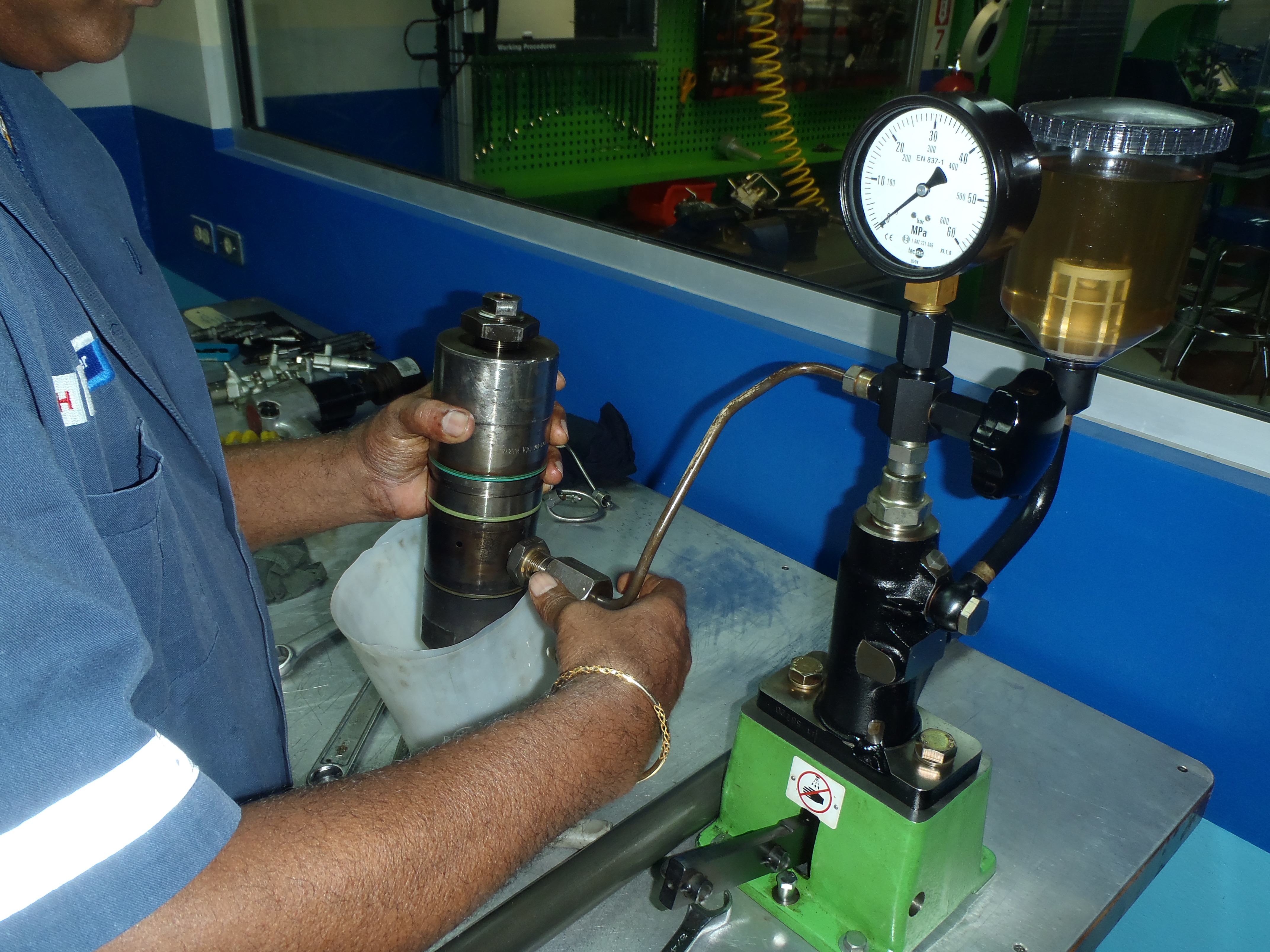 Testing and calibration of fuel pumps and injectors in lab